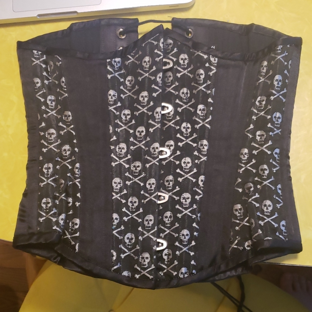 Skull and crossbones metal bones corset size 22